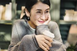 安以轩未探视陈荣炼，原因与影响