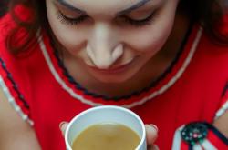 适合女人吃的滋补汤品：一碗温暖，解决气血不足与内分泌失调的困扰