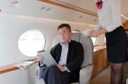 美国航空业空中服务员薪酬调整平衡行业挑战与员工福祉

文章