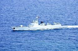 菲媒称中国军舰驶过菲律宾沿岸，其中一艘可能为大连舰