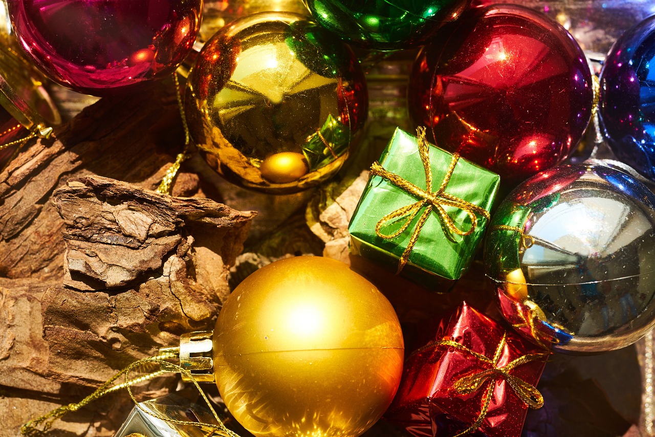 揭秘12月24日，圣诞、平安夜与历史的交织，全球庆祝的独特瞬间